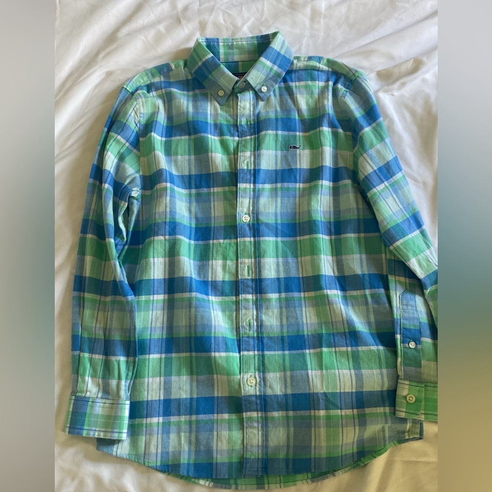 Vineyard Vines button down